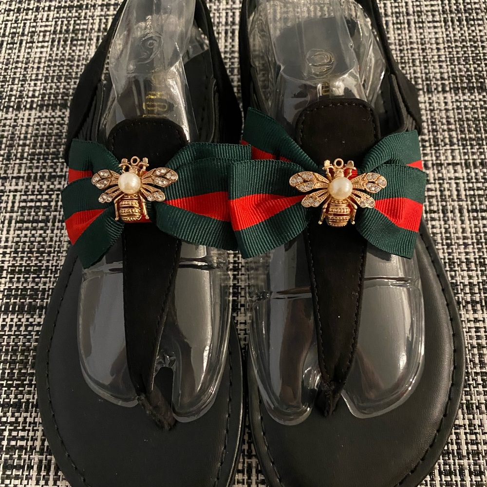 Corded sandal bee black green red